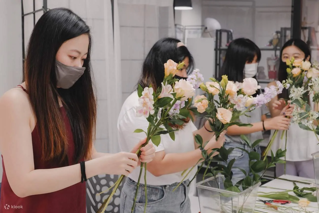 Jaskaran Kaur  — Enchanted Florals Workshop